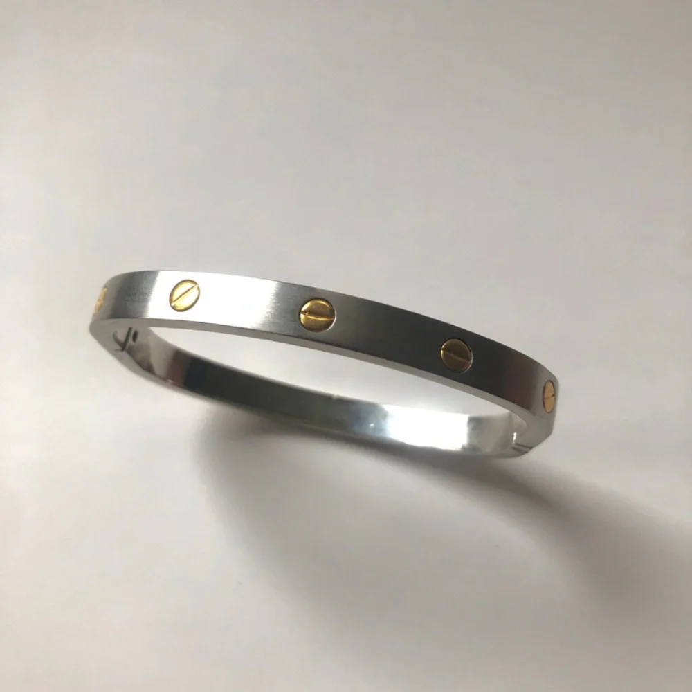 Bracelet with a Hinge Open & Close Silver & Gold - Picture 2 of 9